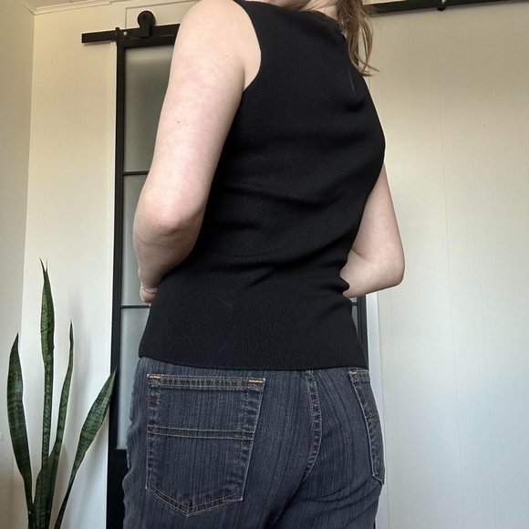 2000s Vintage Keyhole Cut Out Top - Picture 7 of 8